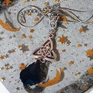 Triquetra power of three necklace